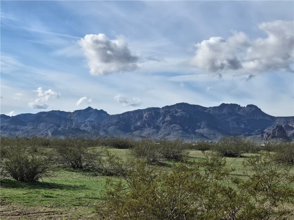 Land in Golden Valley 3