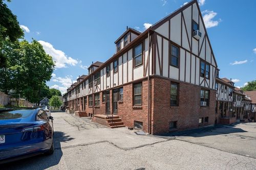 11-247 Washington St, Winchester, MA, 01890-2158 | Card Image