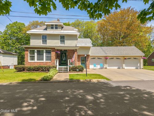 307 W Madison Ave Ext, Johnstown, NY, 12095-2704 | Card Image