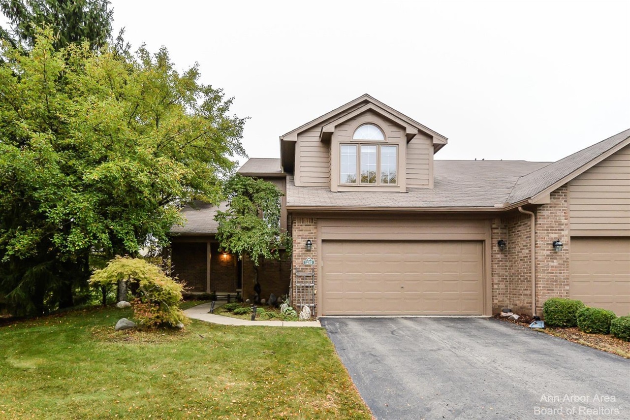 Laurel View Dr, Ann Arbor, MI 48105