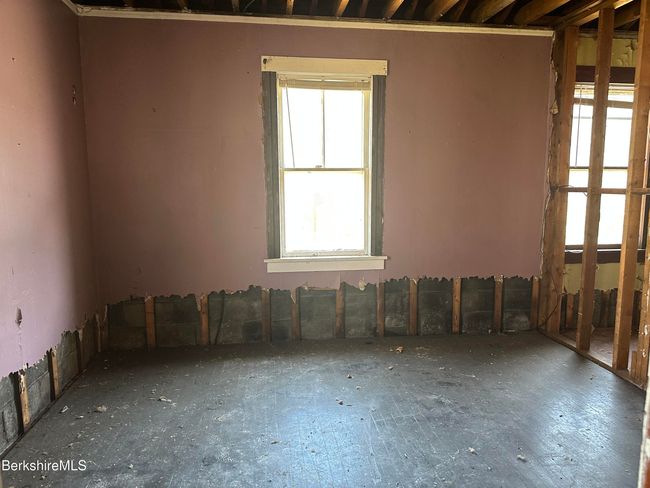 1017 - 10151017 Simonds Rd, Home with 0 bedrooms, 2 bathrooms and 10 parking in Williamstown MA | Image 19