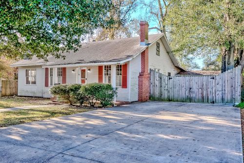 2519 Glenwood Dr, Port Arthur, TX, 77642-2640 | Card Image