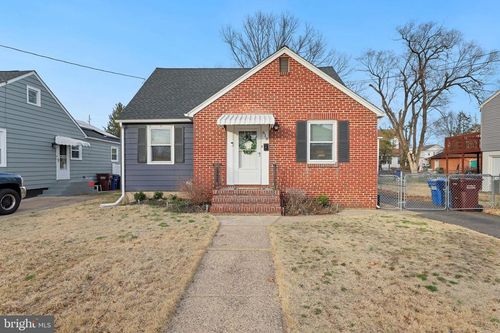 618 Arndt Ave, RIVERSIDE, NJ, 08075-3706 | Card Image