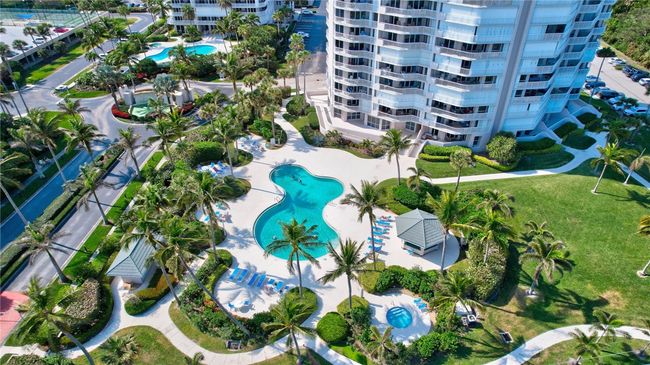 APT-2-3 - 5051 N Highway A1a, House attached with 4 bedrooms, 4 bathrooms and null parking in Hutchinson Island FL | Image 28