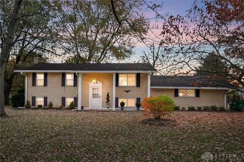 9720 Washington Church Rd, Miamisburg, OH, 45342-4510 | Card Image