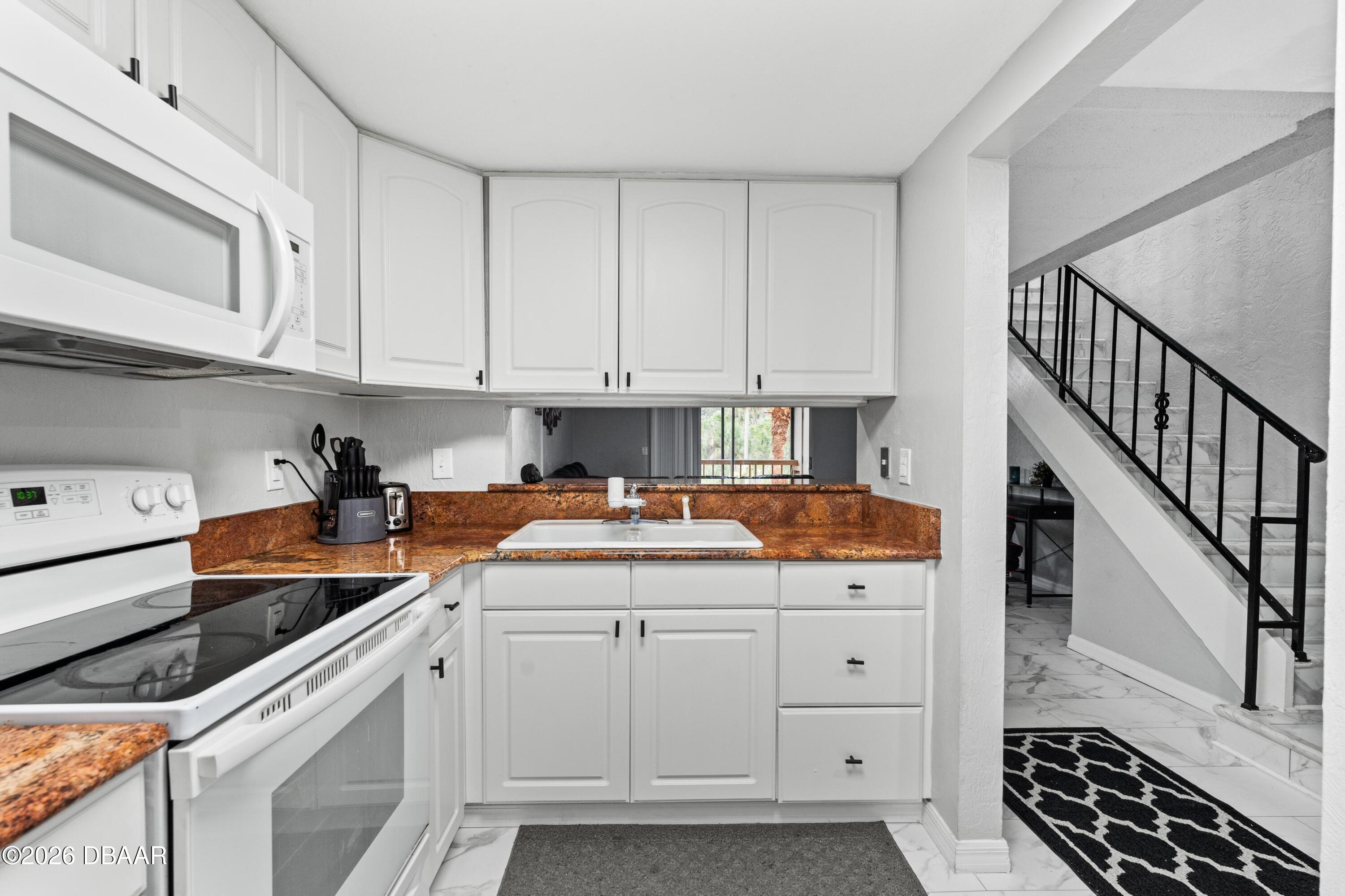 Residential in Daytona Beach 4