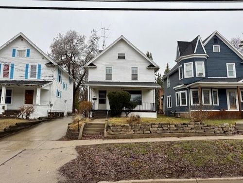 615 Wright Ave, Alma, MI, 48801-1616 | Card Image