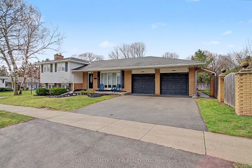 2144 Sandringham Dr, Burlington, ON, L7P1T9 | Card Image