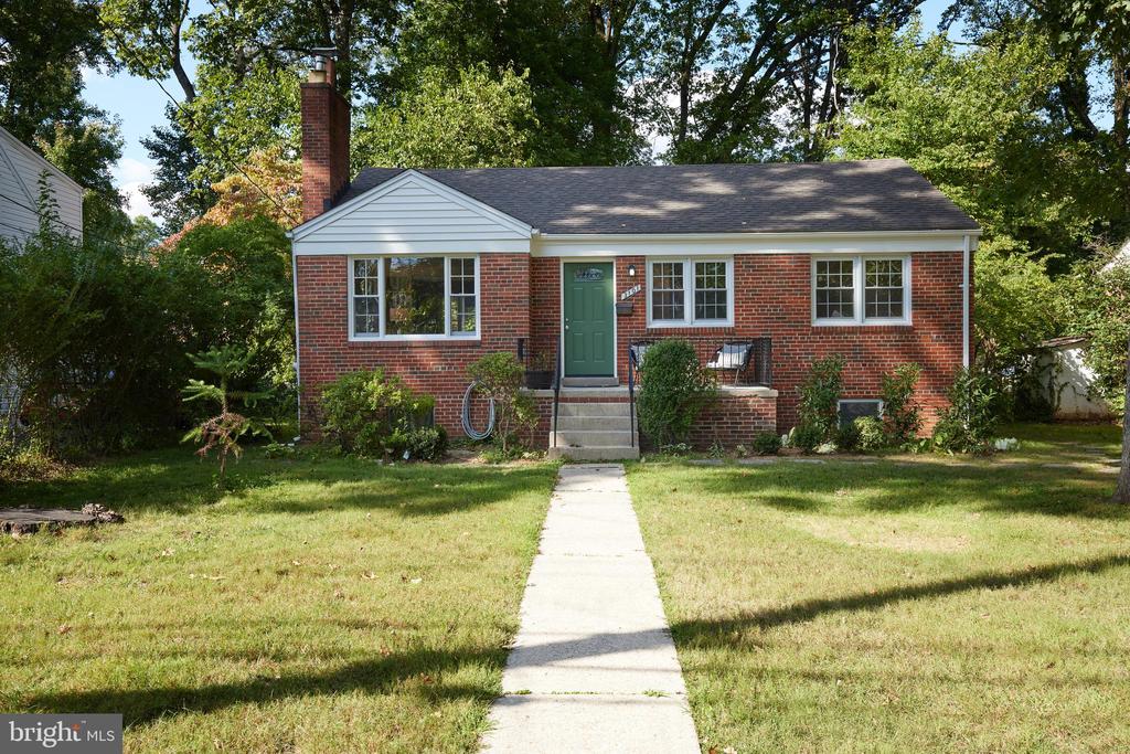 Plyers Mill Rd, Kensington, MD 20895