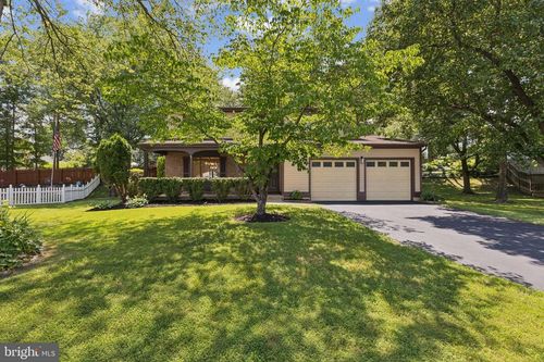 13586 Rush Dr, WOODBRIDGE, VA, 22192-4326 | Card Image