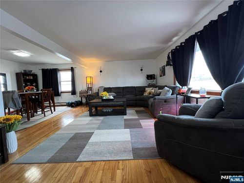 436 Sylvan St, Saddle Brook, NJ, 07663-6107 | Card Image