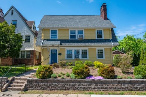 2-200 Valley Rd, Montclair, NJ, 07042-2339 | Card Image