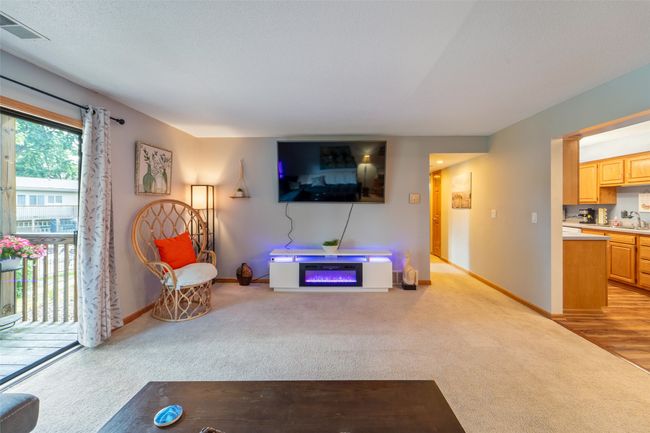 APT-8 - 9533 University Ave, Condo with 2 bedrooms, 2 bathrooms and null parking in Clive IA | Image 8