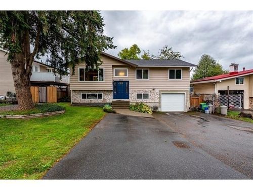 4815 201 St, Langley, BC, V3A5V6 | Card Image