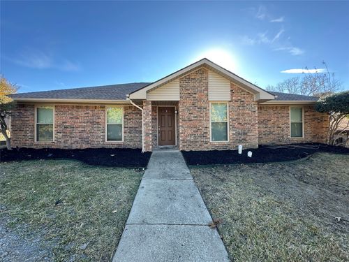 1610 Saint James Dr, Carrollton, TX, 75007-2913 | Card Image