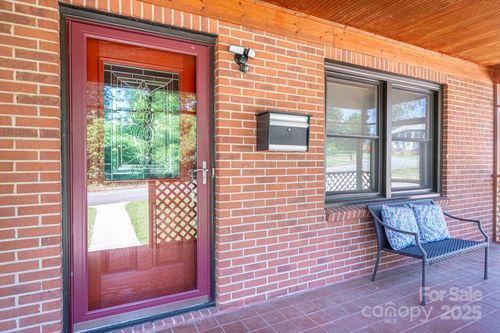 302 Planetree Dr, Belmont, NC, 28012-3203 | Card Image