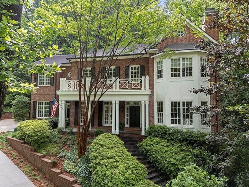 2769 Mornington Dr Nw, Atlanta, GA, 30327-1215 | Card Image