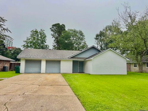 8887 Cedar Springs Ave, Denham Springs, LA, 70726-6106 | Card Image