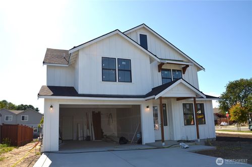 200 Kasia Pl, Sedro Woolley, WA, 98284-2131 | Card Image