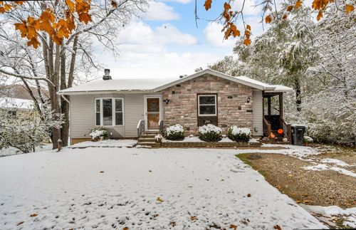 1064 Lake Marie Dr, Horton, MI, 49246-9721 | Card Image