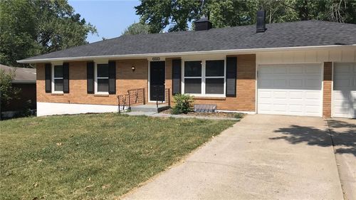 11314 E Thompson St, Sugar Creek, MO, 64054-1547 | Card Image