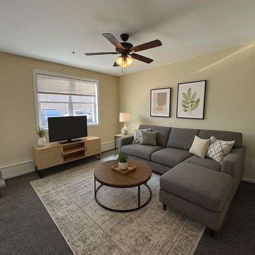 15 Appaloosa Dr, Dover, NH, 03820-4717 | Card Image