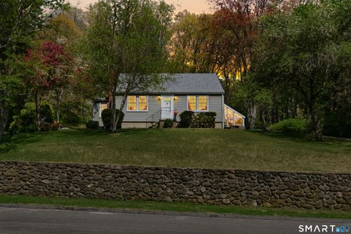 41 Emma St, Seymour, CT, 06483-2553 | Card Image