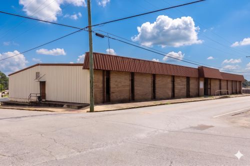 400 Chestnut St Nw, Hartselle, AL, 35640-2408 | Card Image
