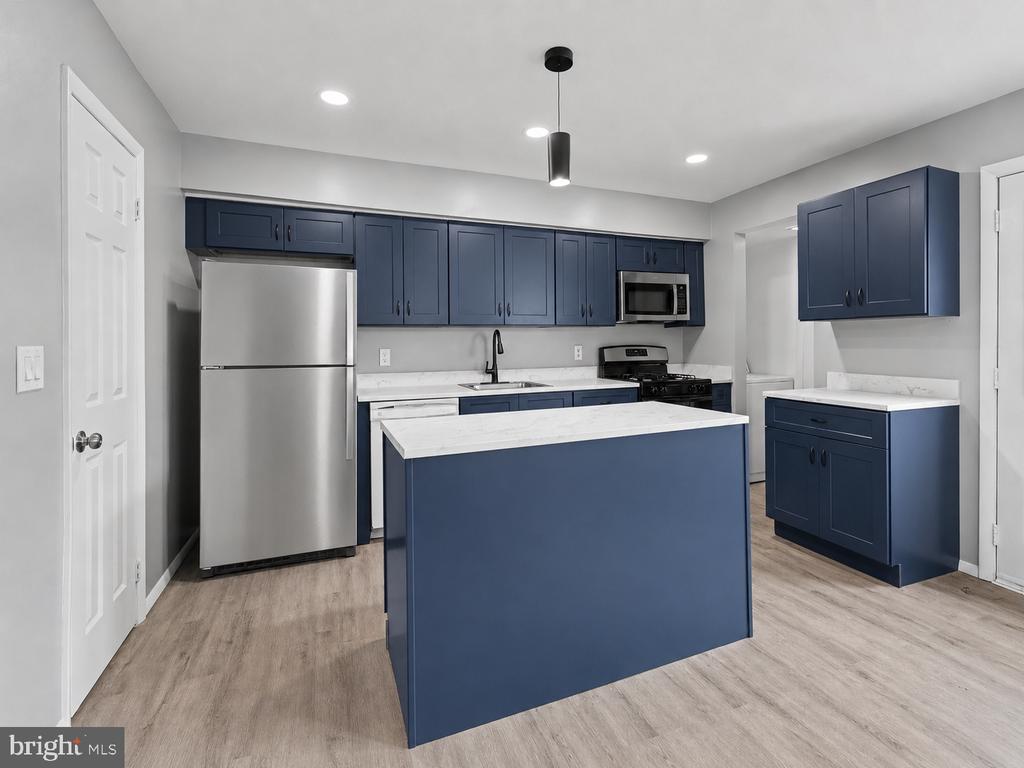 Residential in BURLINGTON 5