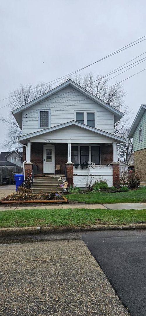 918 74th Street, Kenosha, WI, 53143 | Card Image
