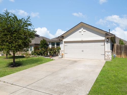 180 Tailwind Dr, Kyle, TX, 78640-2072 | Card Image