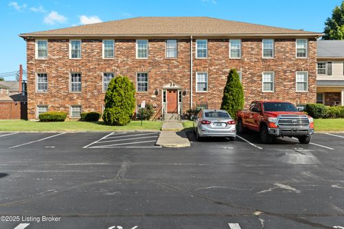 a7-8127 Lake Ave, Louisville, KY, 40222-7338 | Card Image