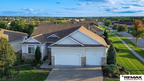 2725 Hoy St, Lincoln, NE, 68516-6061 | Card Image