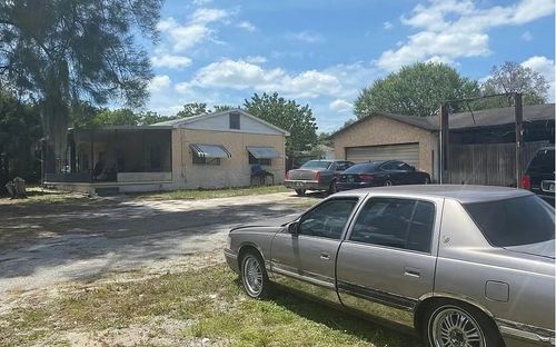 4102 E Hanna Ave, TAMPA, FL, 33610-3818 | Card Image