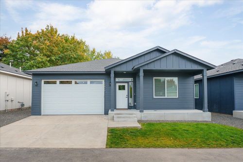 17810 E 3rd Ln, Spokane Valley, WA, 99016-5282 | Card Image