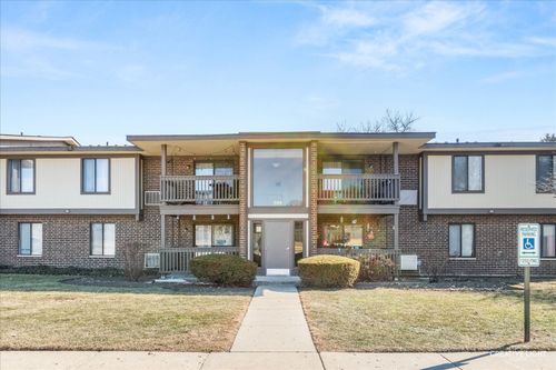 apt-7-594 Somerset Ln, Crystal Lake, IL, 60014-7790 | Card Image