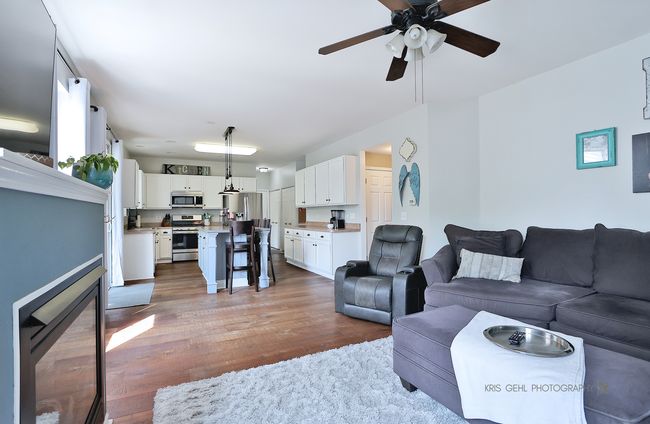 825 Limerick Ln, House other with 4 bedrooms, 3 bathrooms and 3 parking in McHenry IL | Image 12