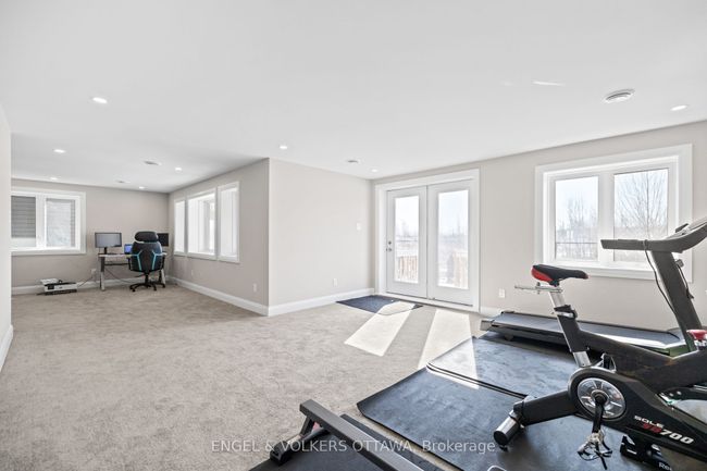 399 Longworth Ave, House other with 5 bedrooms, 4 bathrooms and 3 parking in Gloucester ON | Image 36