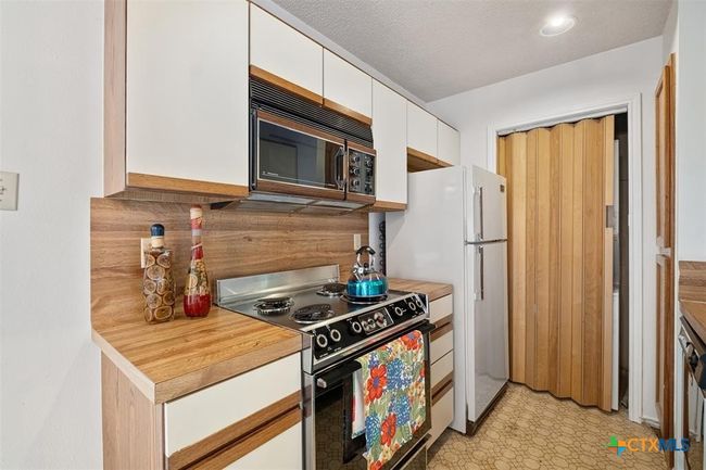 APT-204 - 2520 Quarry Rd, Condo with 2 bedrooms, 2 bathrooms and null parking in Austin TX | Image 6