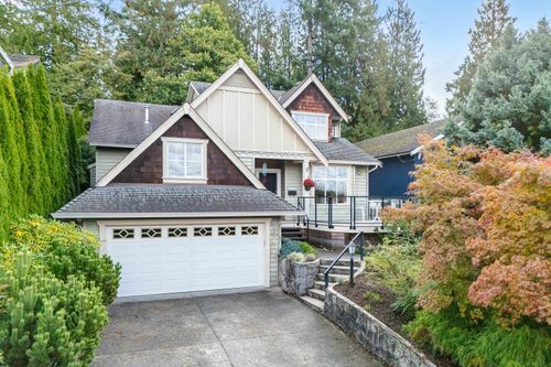 2958 Mahon Ave, North Vancouver, BC, V7N3T1 | Card Image