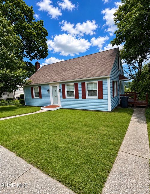 3811 Broad Avenue, Altoona, PA, 16601 | Card Image