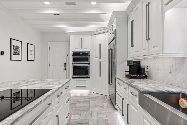 2819 Safe Harbor Dr, House other with 4 bedrooms, 5 bathrooms and null parking in Tampa FL | Image 28
