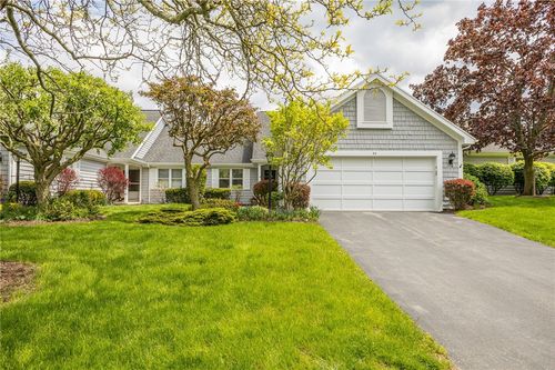 64 Greenwood Park, Pittsford, NY, 14534-2935 | Card Image