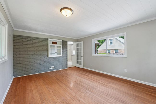 25-web-or-mls-Lombardy Ln-S0107-025.jpg | Image 10