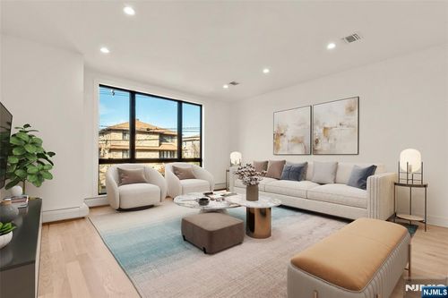 230 8th St, Palisades Park, NJ, 07650-2018 | Card Image