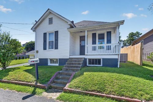 146 Cades Aly, Bristol, VA, 24201-5274 | Card Image