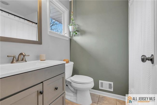 110 Oak Dr, House other with 4 bedrooms, 3 bathrooms and null parking in Middlesex NJ | Image 33