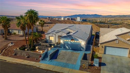 453 Chablis Ct, Bullhead City, AZ, 86429-7435 | Card Image