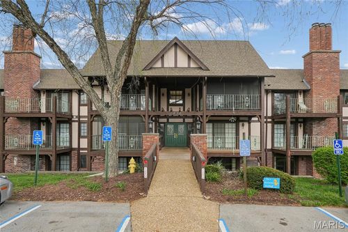 32-1436 Heritage Lndg, Saint Charles, MO, 63303-8480 | Card Image