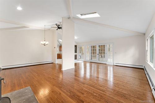 54-54 De Liso Ln, Mahopac, NY, 10541-3522 | Card Image